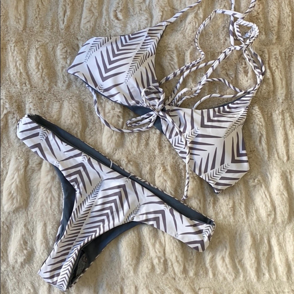 (DONATED) NWT CUPSHE Patterned Bikini